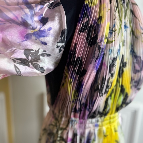 Bibhu Mohapatra x RTR
Puff Shoulder Printed Dress - Picture 9 of 14